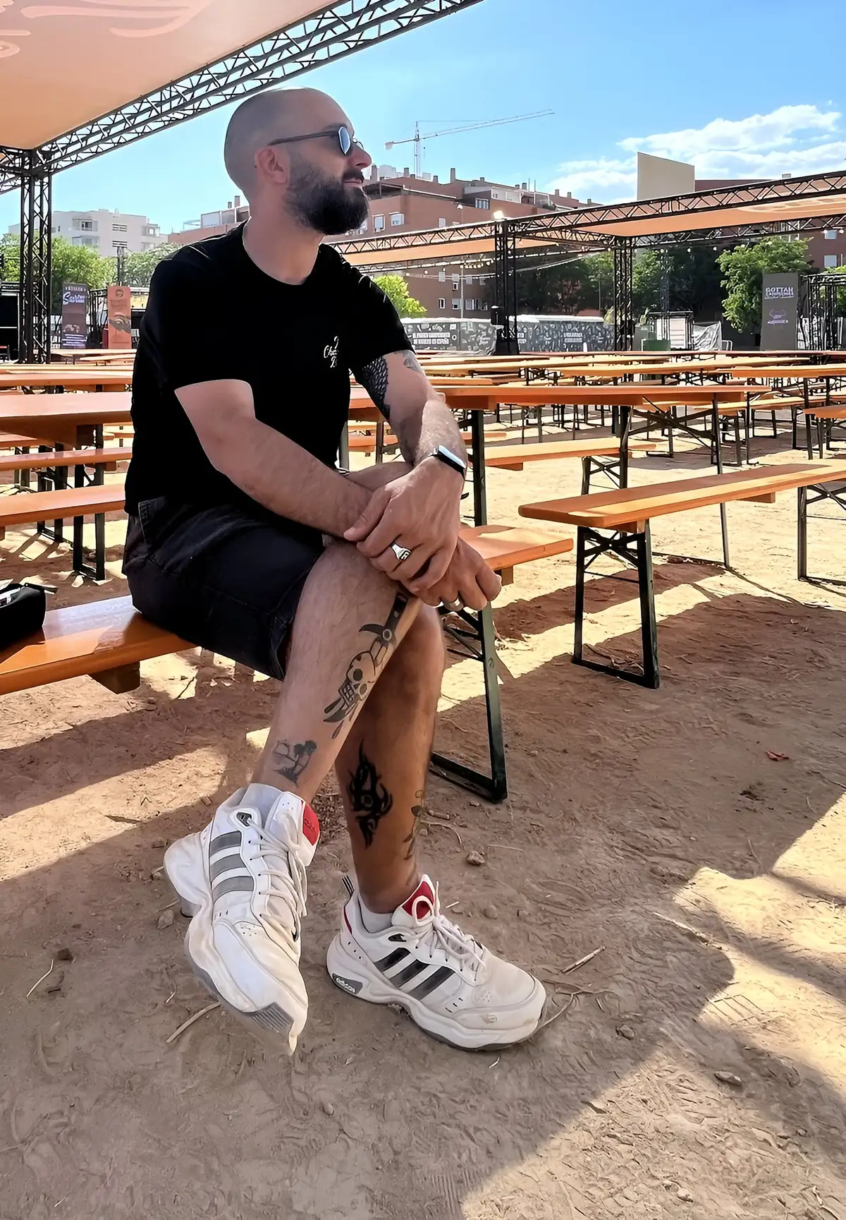 Diego Mato en el recinto de un festival